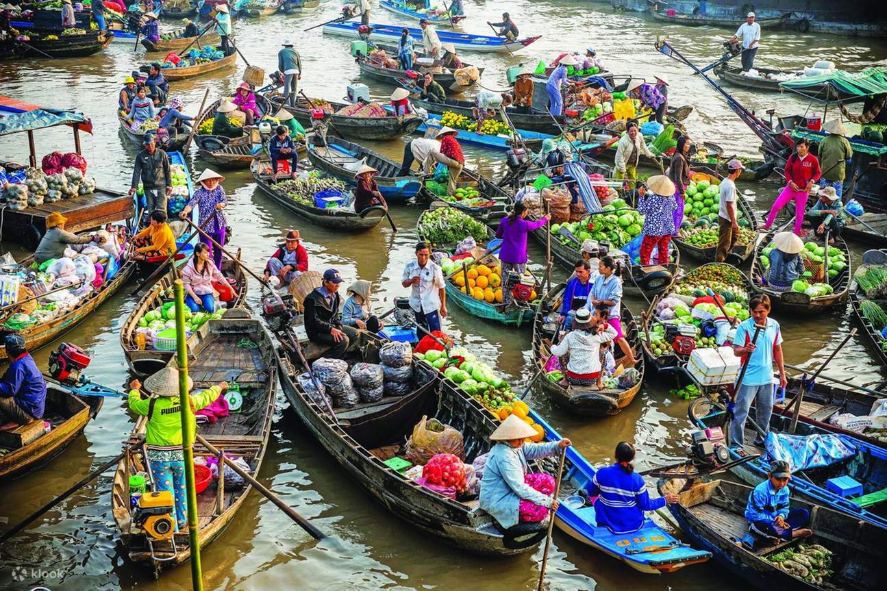 Mercados de Maeklong y Damnoen Saduak