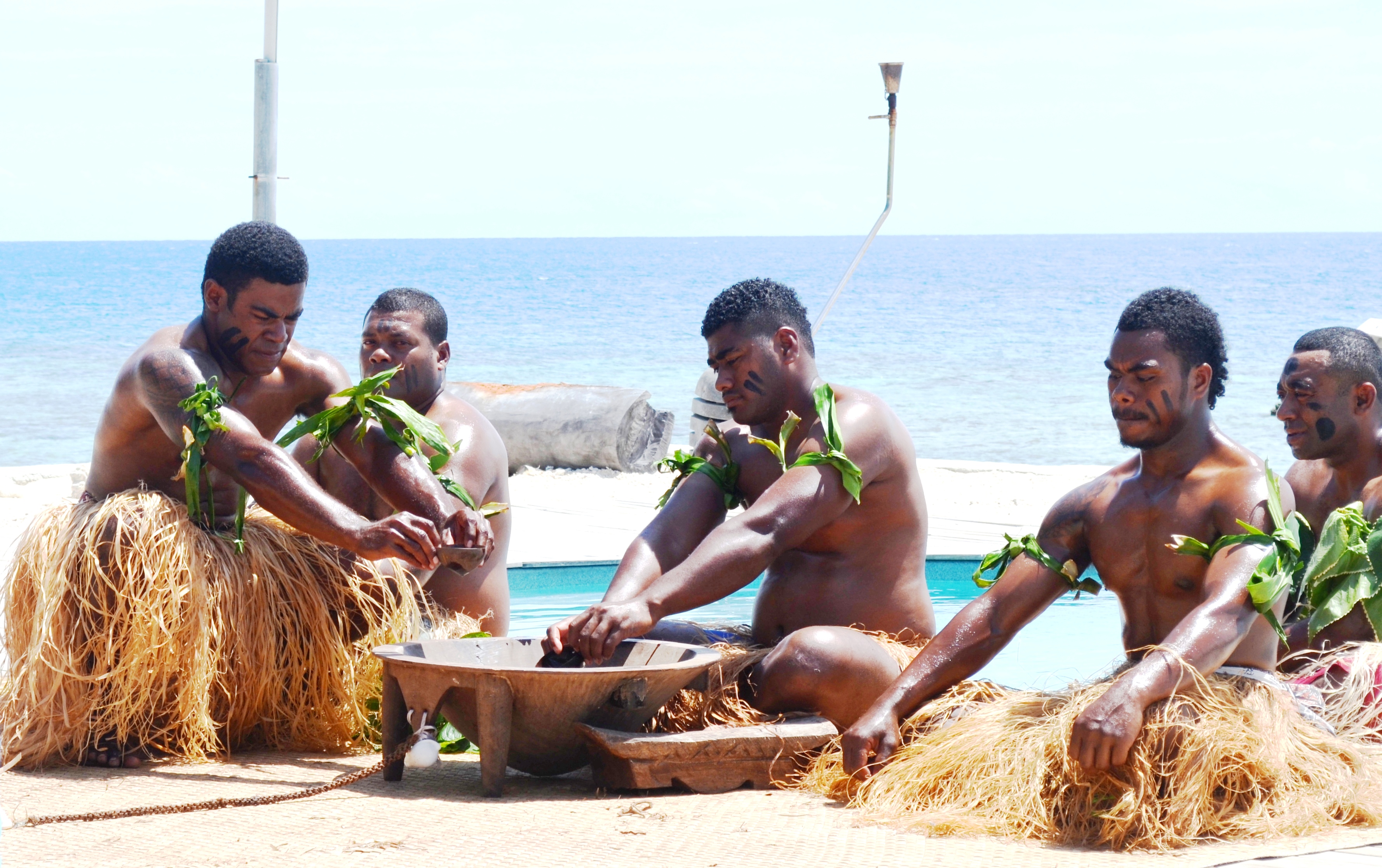 Visita a un poblado fiyiano y ceremonia del kava