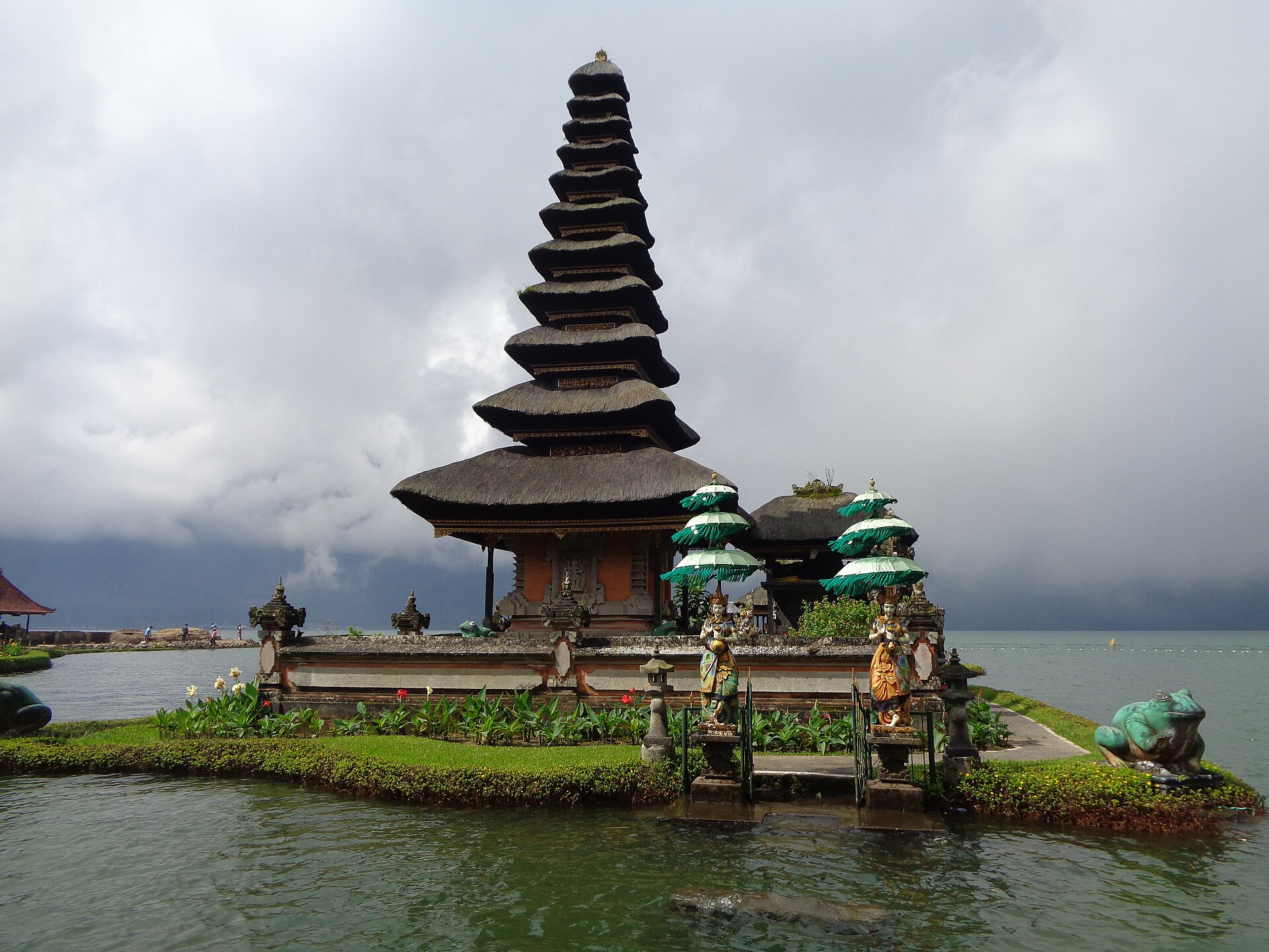 Cascadas de Nungnung y Bedugul
