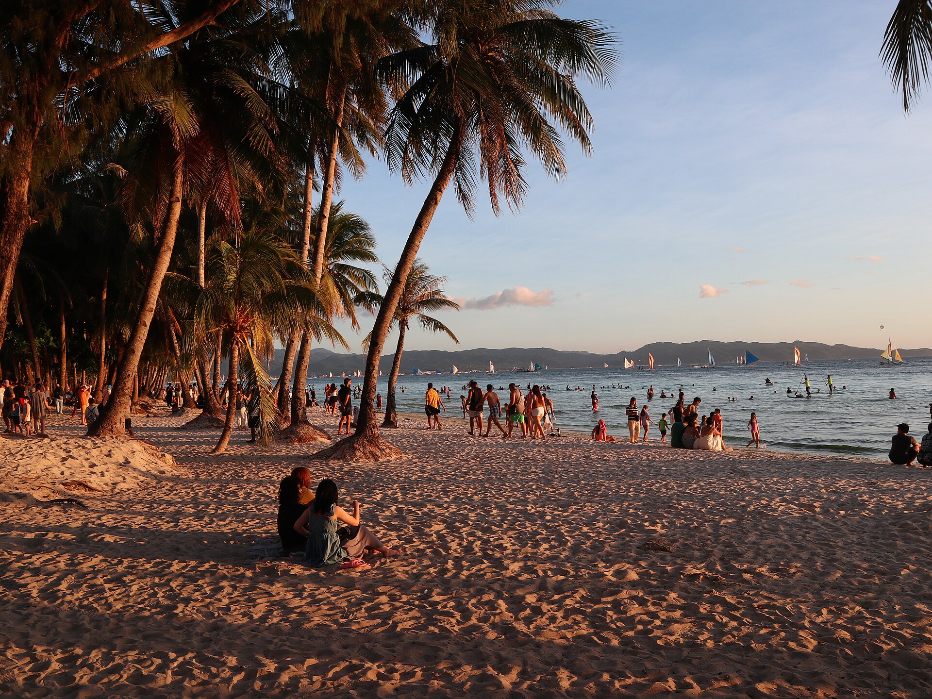 Paraw al atardecer en Boracay