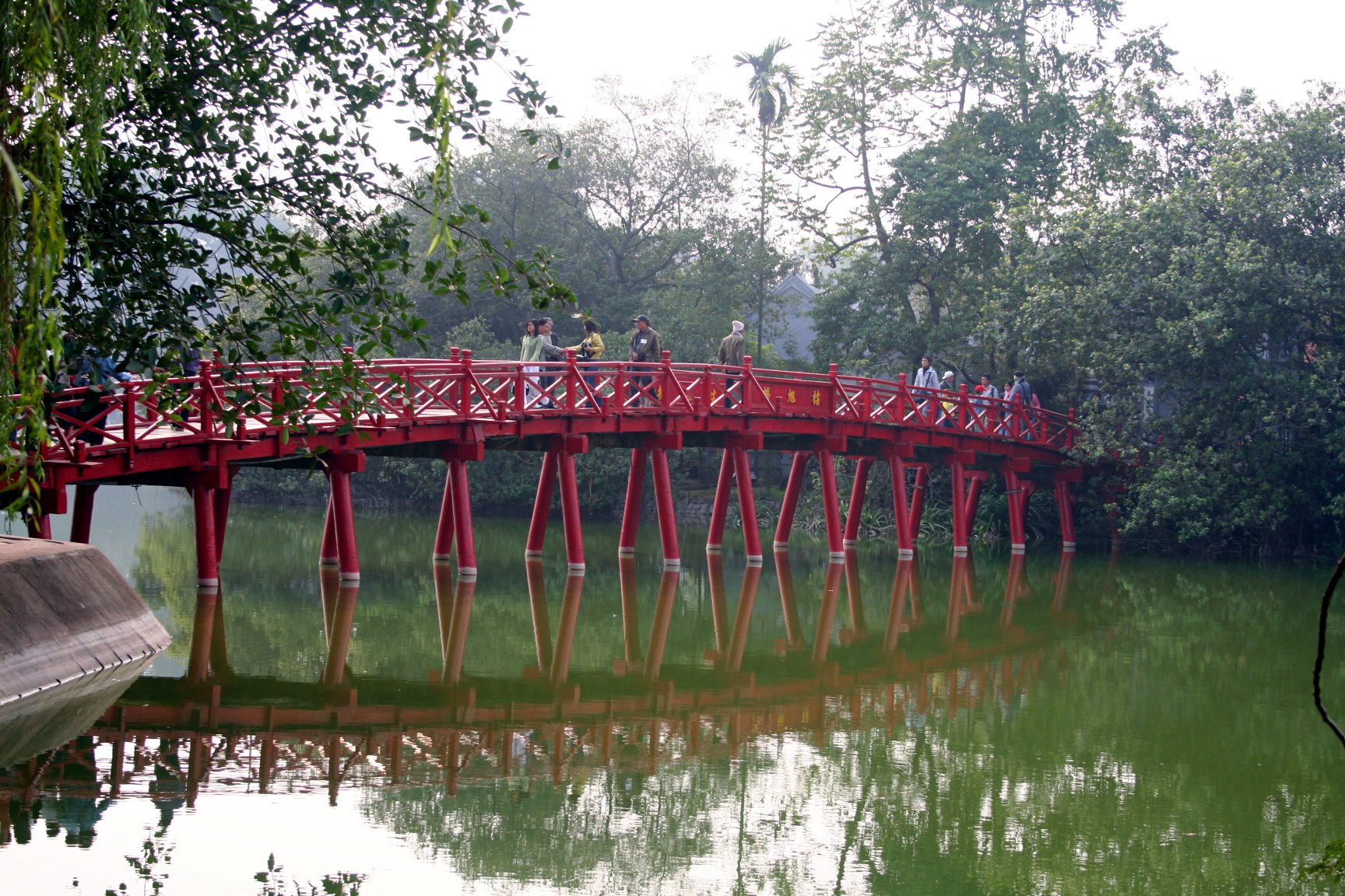 Barrio Antiguo y lago Hoan Kiem