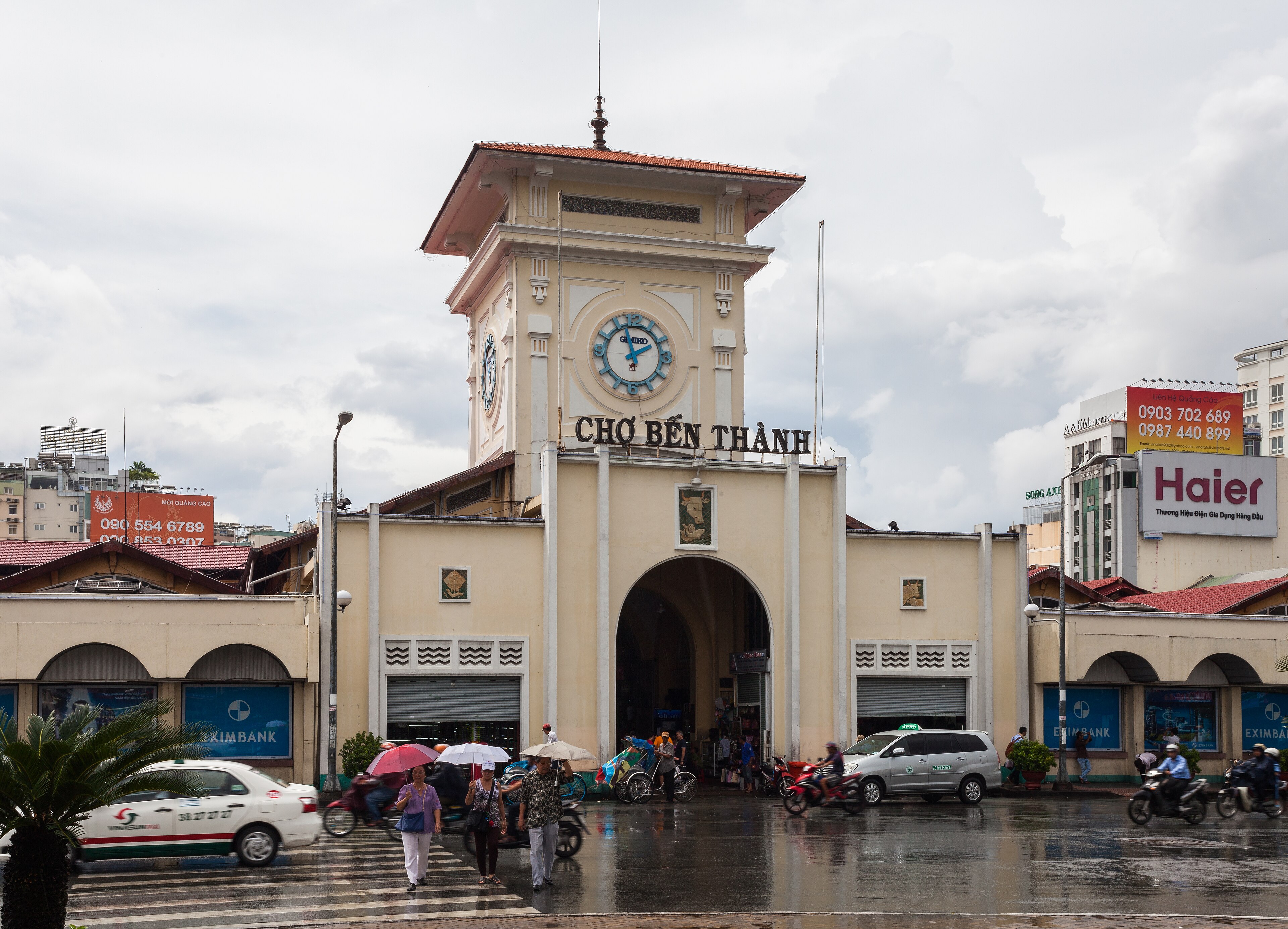 Mercado Ben Thanh y comida callejera