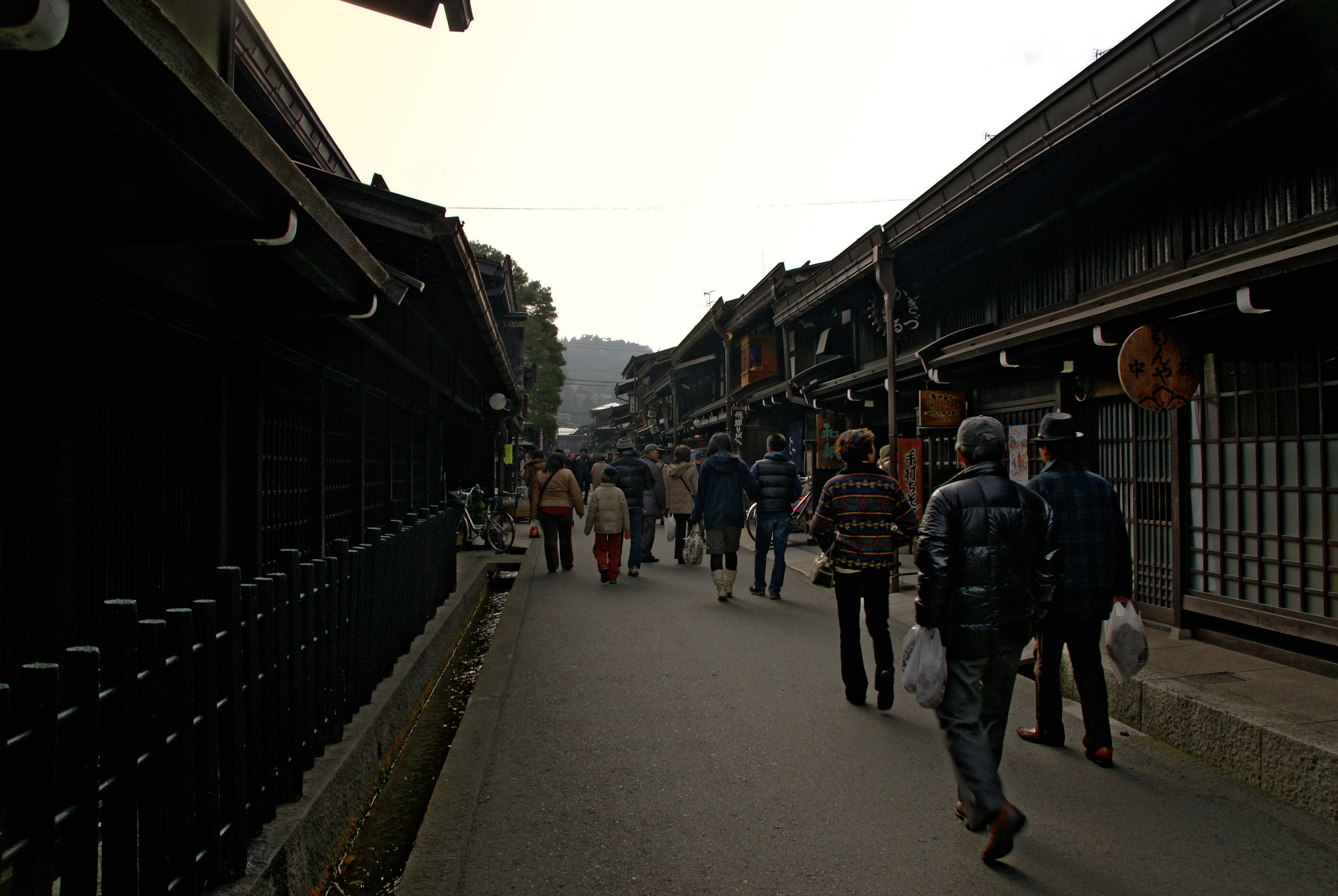 Sanmachi Suji